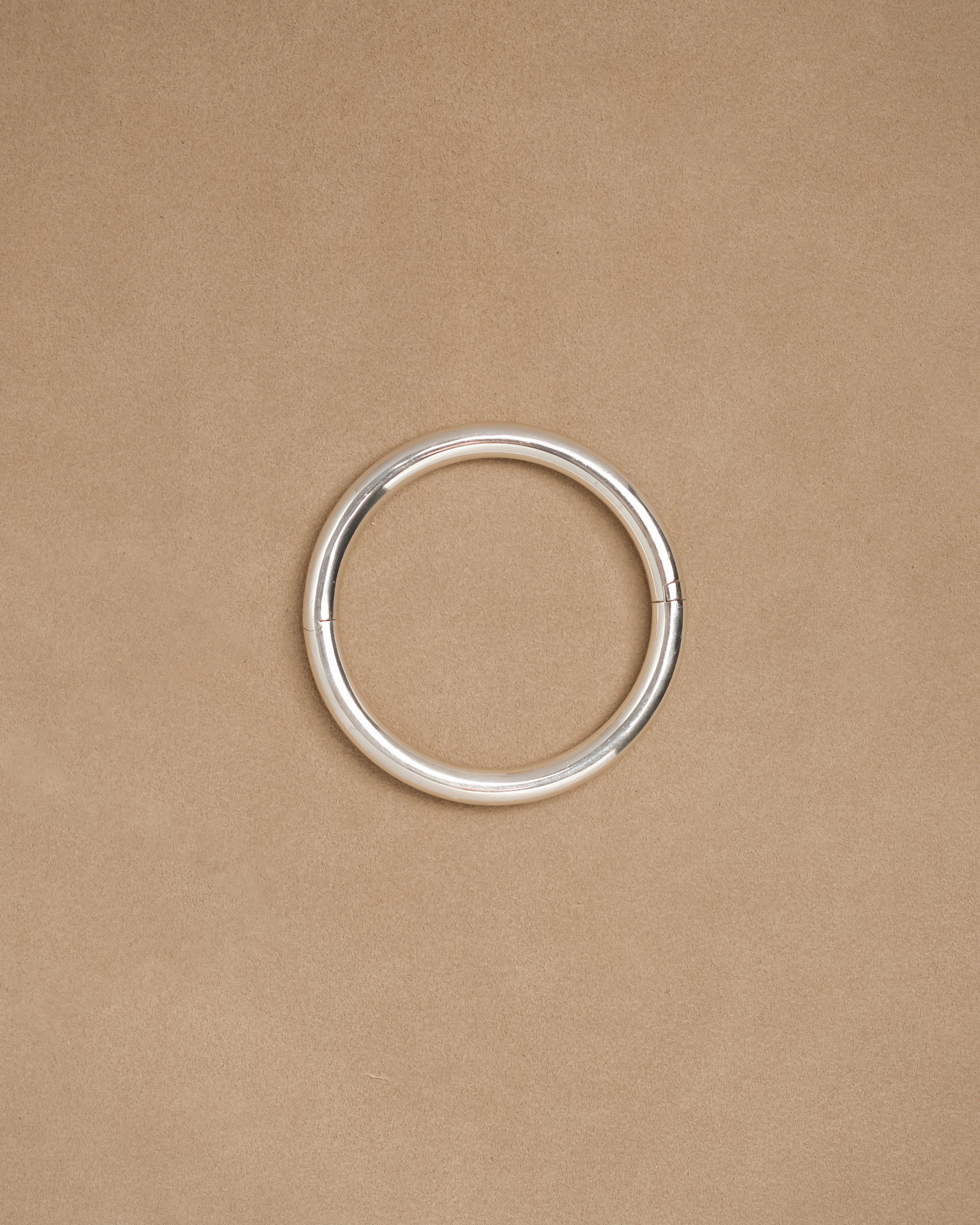 Bold Barbara Round Bangle