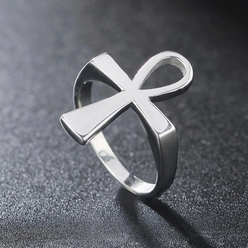 Bold Gold Ankh Ring