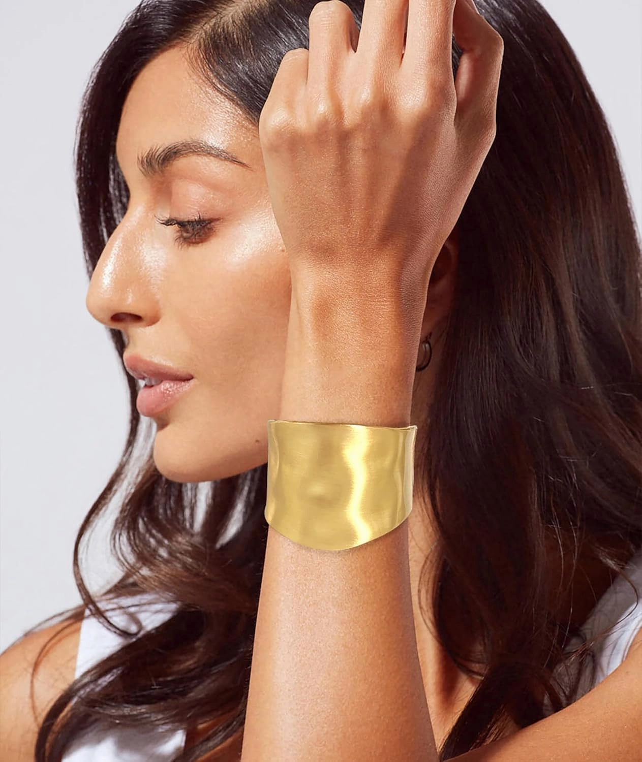Chunky Gold Cuff Bracelets for Women Wide Gold Bangle Bracelet Hammered Open Wrist Cuff Bracelet Christmas Holiday Jewelry