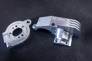 CR Maxx & Maxx Slash Adjustable Motor Mount & Gear Covers - Silver