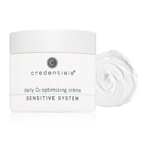 Credentials Daily O2 Optimizing Crème – Silky, Luxurious Moisturizer with Revitalin BT™, Vitamins & Antioxidants, Boosts Cell Respiration, Firms & Hydrates Sensitive Skin, Delicately Scented