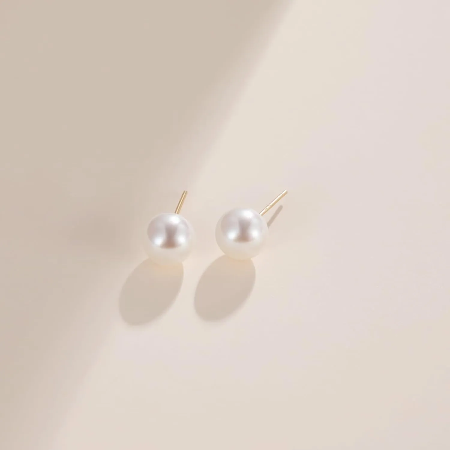 EAMTI Pearl Earrings for Women Trendy 18K Gold Plated Sterling Silver Freshwater Cultured White Oval Button Pearl Stud Earrings Hypoallergenic 5.5-9.5MM