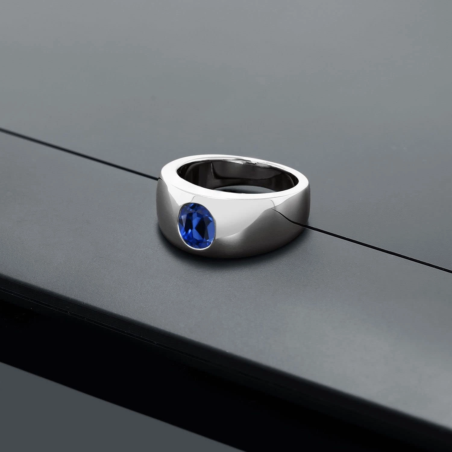 Gem Stone King Men's 925 Sterling Silver Blue Created Sapphire Ring | 1.60 Cttw | Oval 8X6MM | Gemstone September Birthstone | Available in Size 7,8,9,10,11,12,13