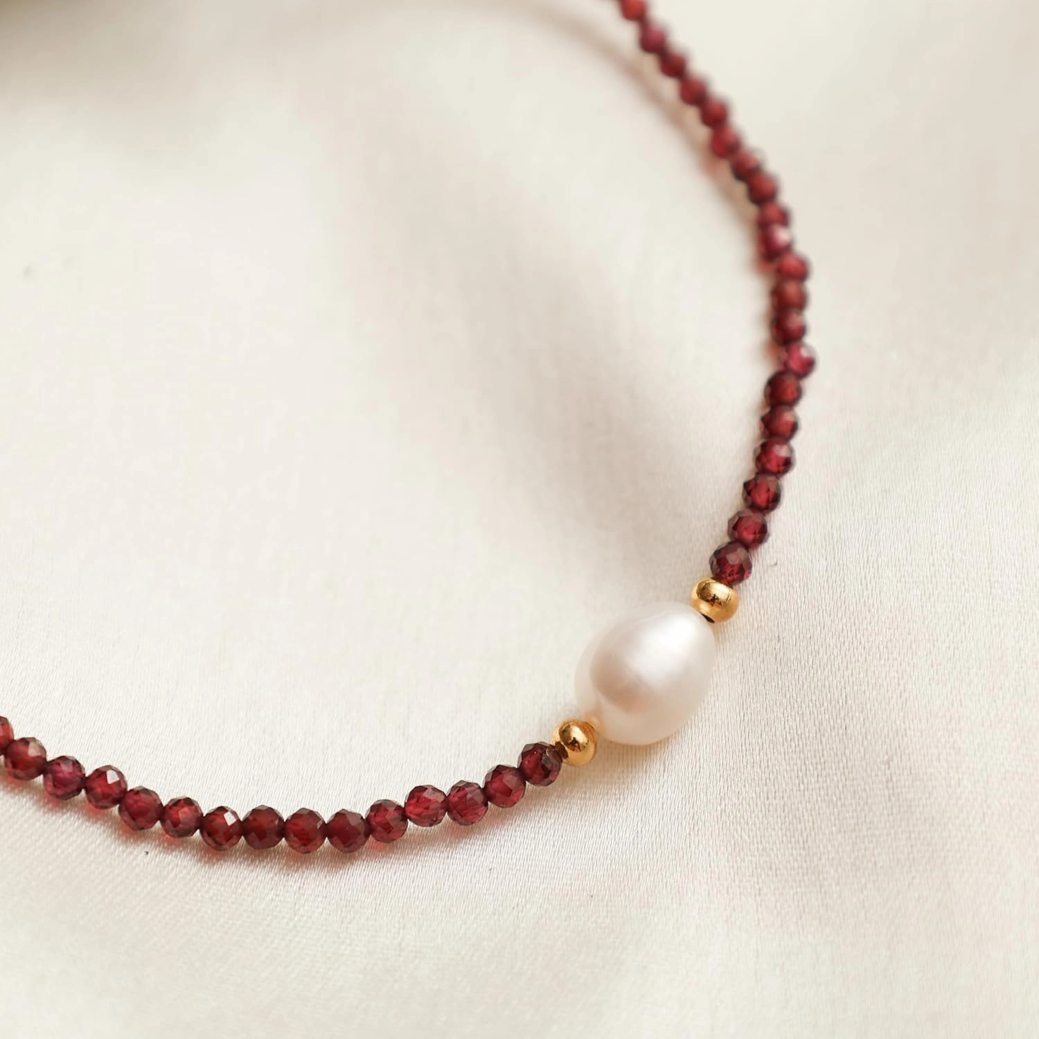 Gempires Red Garnet Beaded Necklace with Pearl Choker Crystal Jewelry Lightweight January Birthstone Gifts Hypoallergenic 18 Inch Gold Plated Necklaces For Women