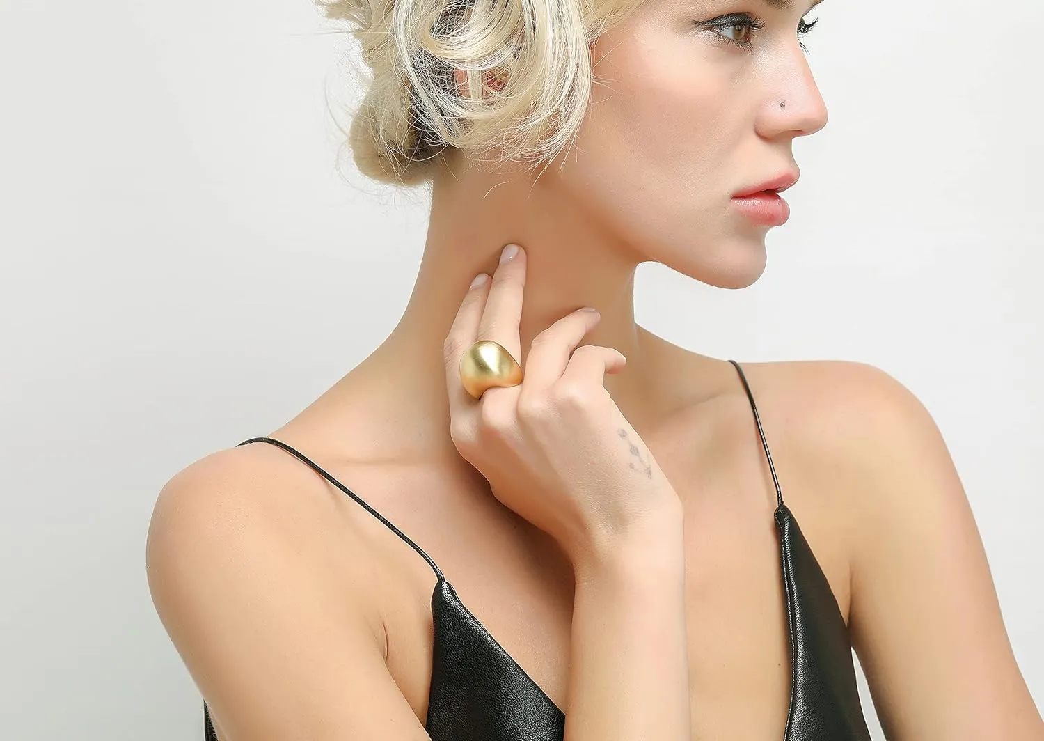 Gold and Silver Rings for Women, Chunky Signet Statement Rings Gold Plated Band Ring Wide Metal Square Rings Cocktail Costume Jewelry for Her
