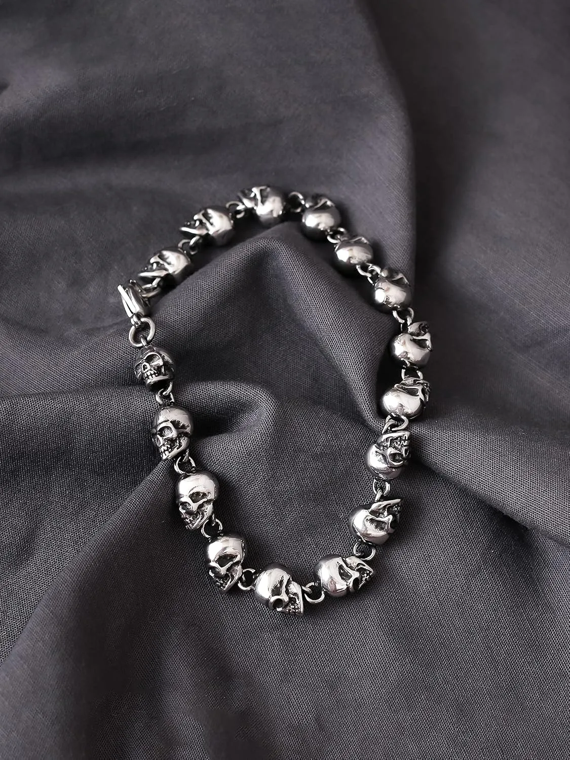 HAQUIL Stainless Steel Skull Bead Linked Strand Bracelet for Men and Women, Gothic Punk Rock Biker Skull Jewelry Gift