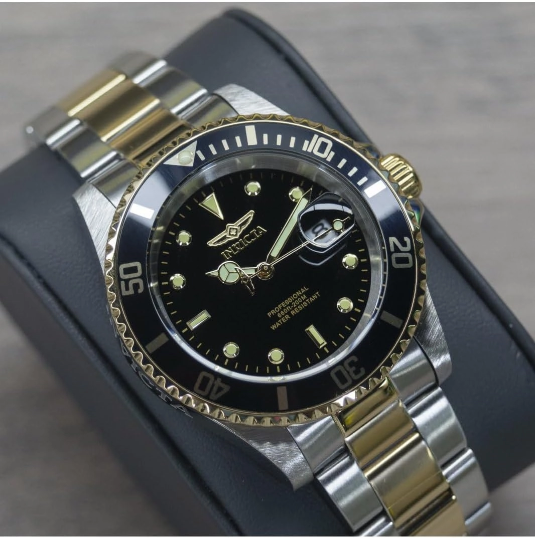 Invicta Men's Pro Diver Quartz Watch with Stainless Steel Strap