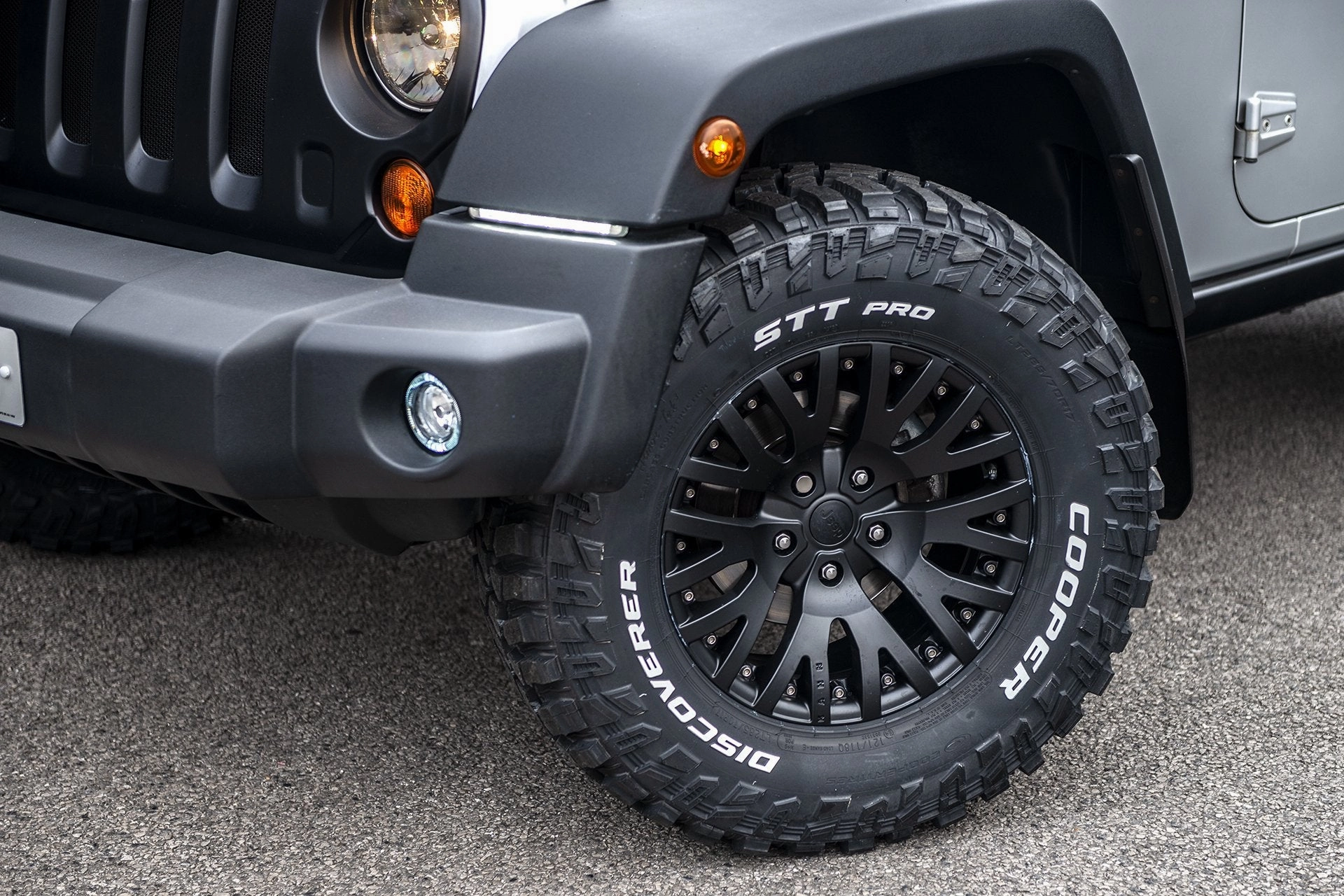 Jeep Wrangler JK 2 Door Black Hawk - Silver Exterior