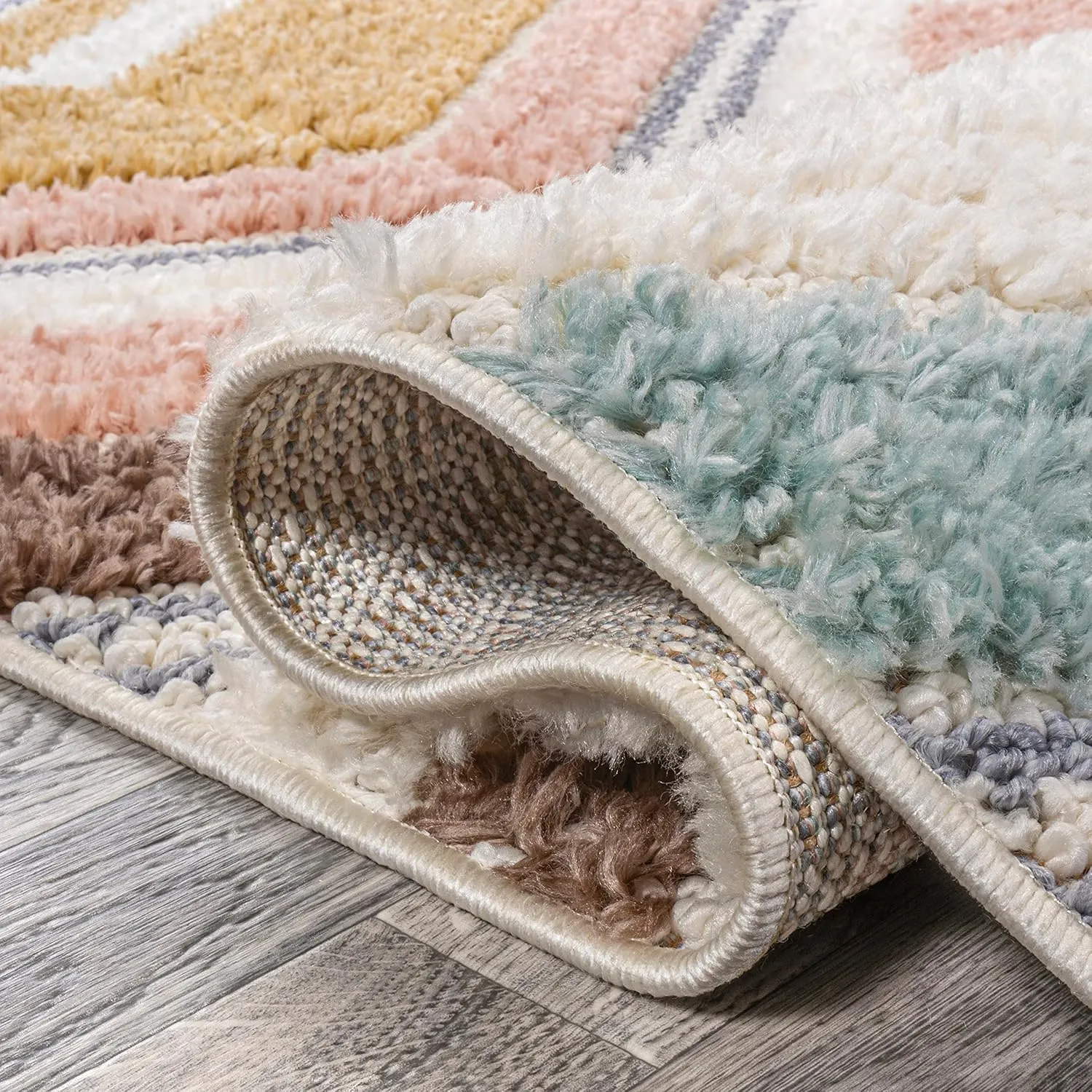 JONATHAN Y SNT101A-4 Elin Chevron High-Low Indoor -Area Rug, Modern, Contemporary, Farmhouse Easy-Cleaning,Bedroom,Kitchen,Living Room,Non Shedding, Multi/Cream, 4 X 6