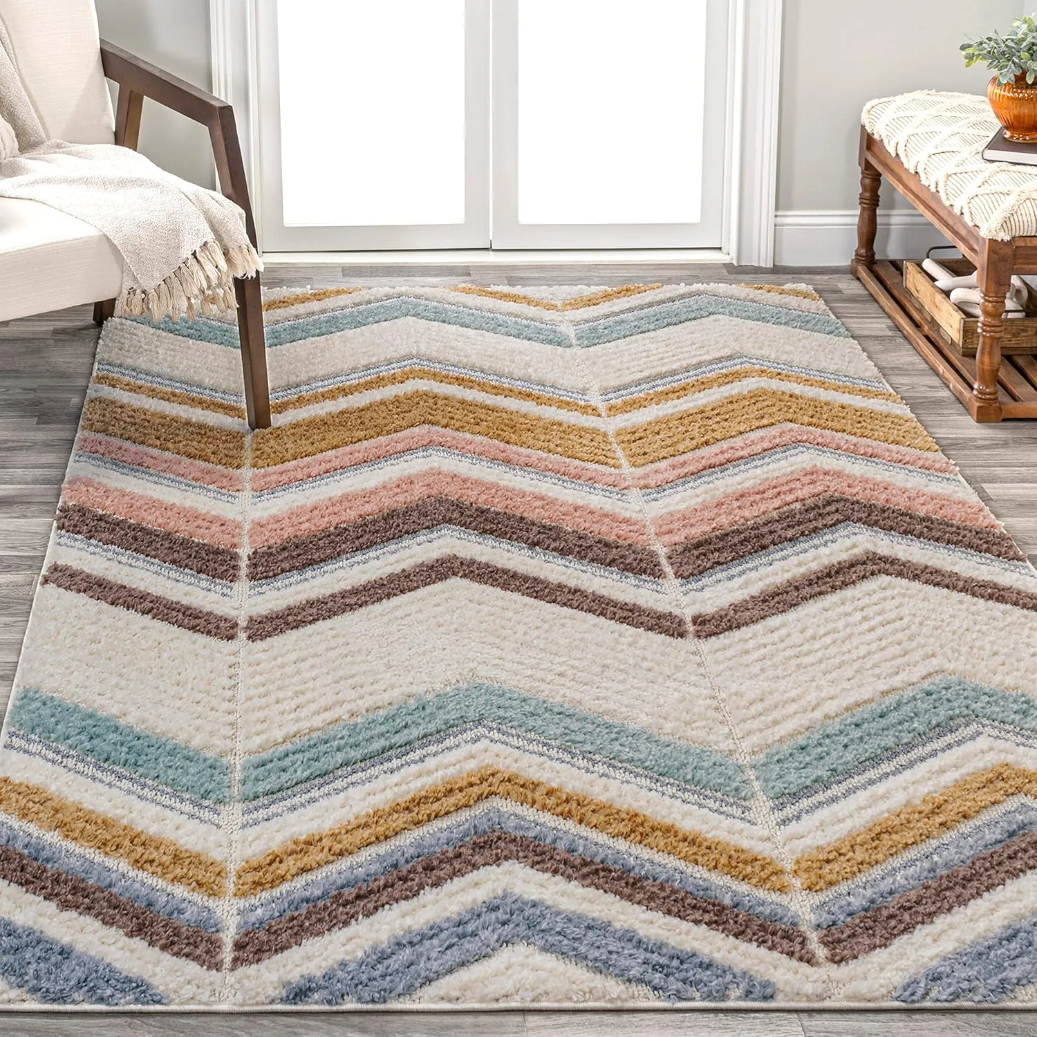 JONATHAN Y SNT101A-4 Elin Chevron High-Low Indoor -Area Rug, Modern, Contemporary, Farmhouse Easy-Cleaning,Bedroom,Kitchen,Living Room,Non Shedding, Multi/Cream, 4 X 6