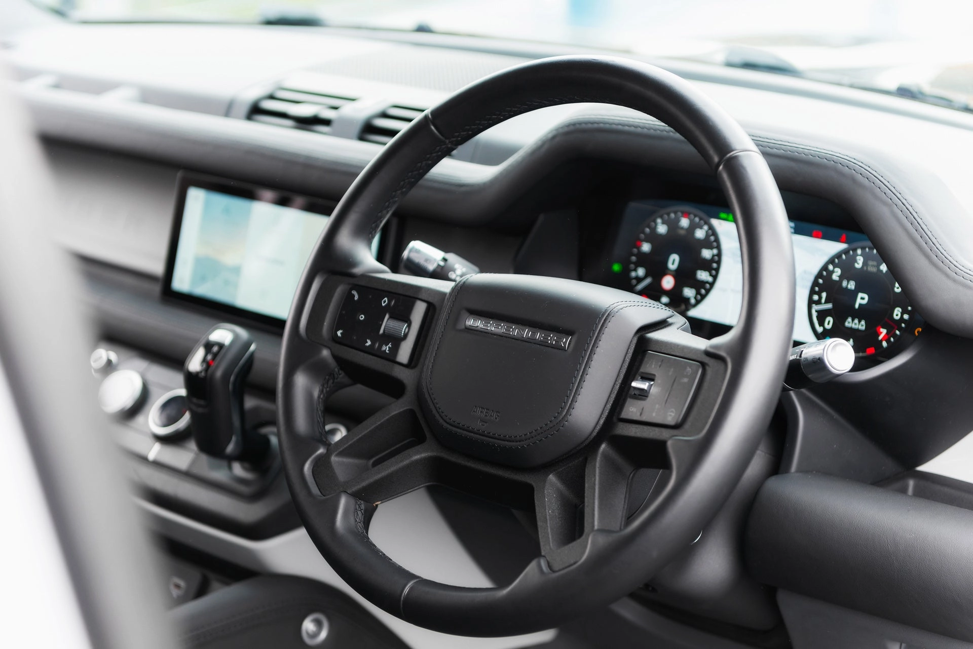 Land Rover Defender 110 - Satin Silver Exterior
