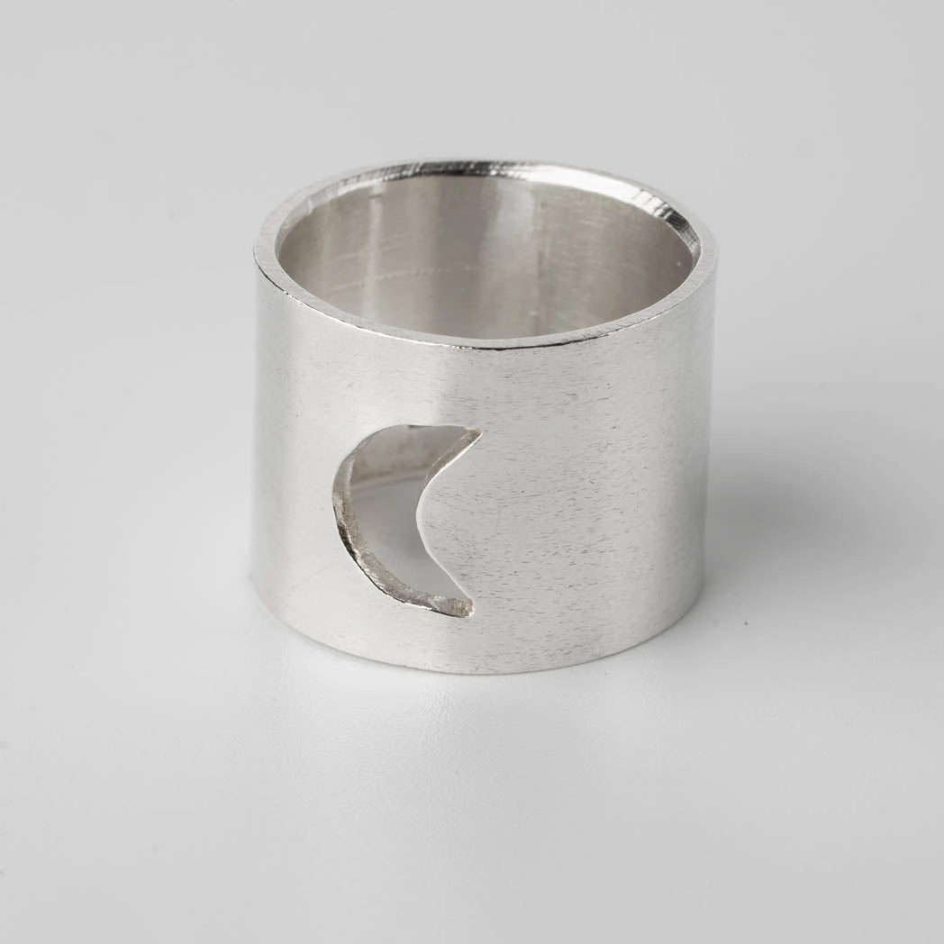 MÅNSKÄRA bred silverring