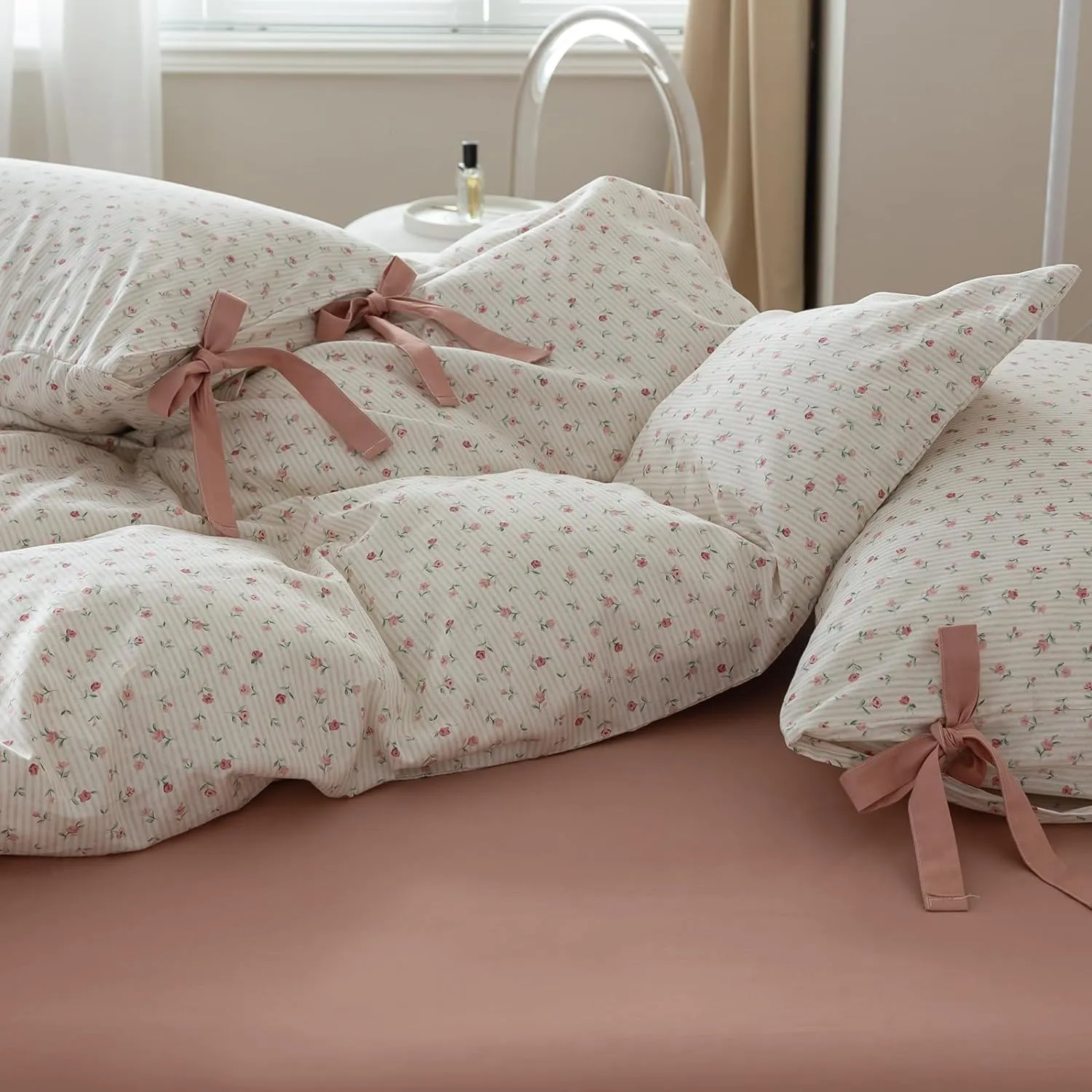 Pink Flower Duvet Cover Queen Vintage Garden Style Girls Comforter Cover Pink Stripes Bedding Set Cotton Rose Flower Comforter Cover with 2 Bow Ties Pillowcases Botanical Cottagecore Duvet Cover Set