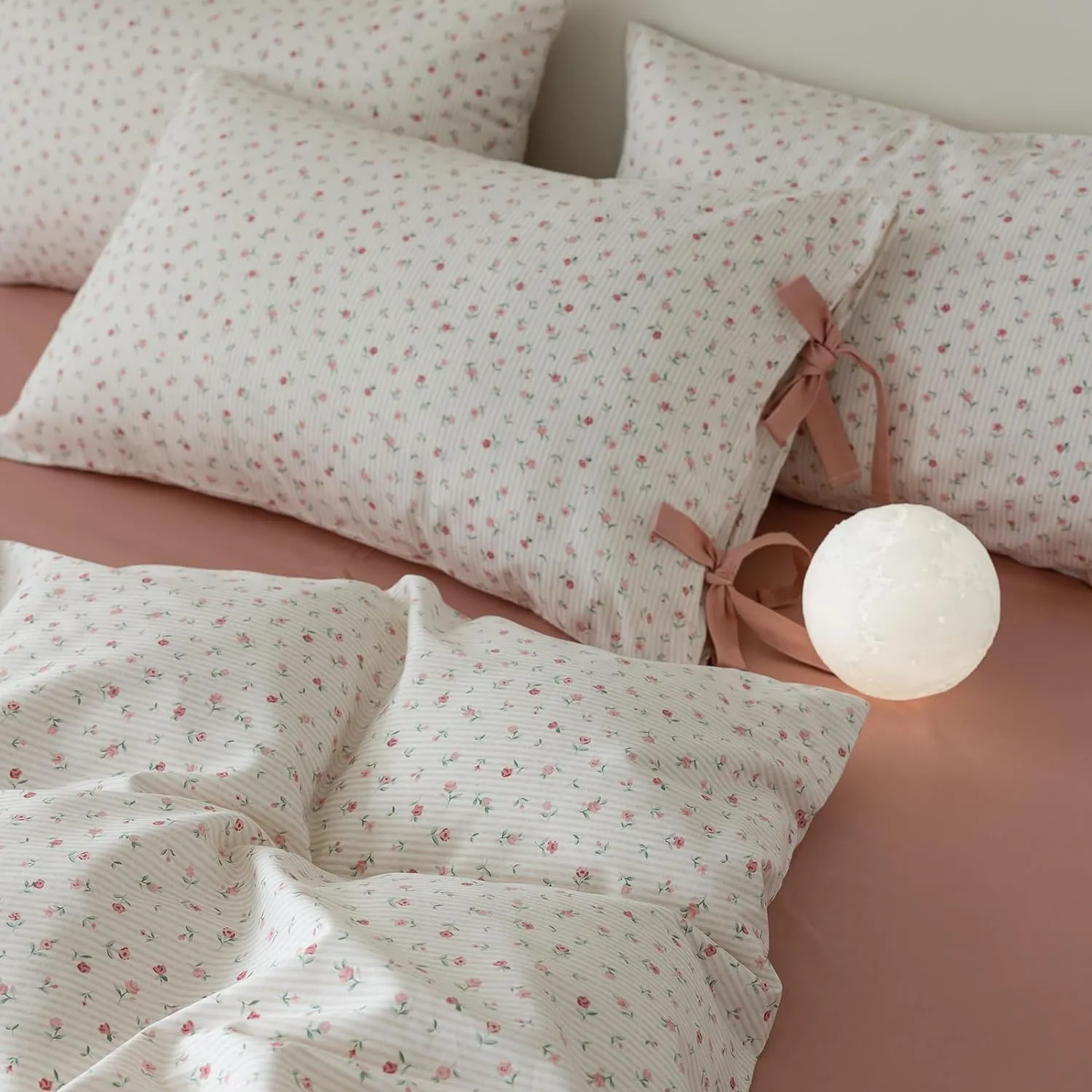 Pink Flower Duvet Cover Queen Vintage Garden Style Girls Comforter Cover Pink Stripes Bedding Set Cotton Rose Flower Comforter Cover with 2 Bow Ties Pillowcases Botanical Cottagecore Duvet Cover Set