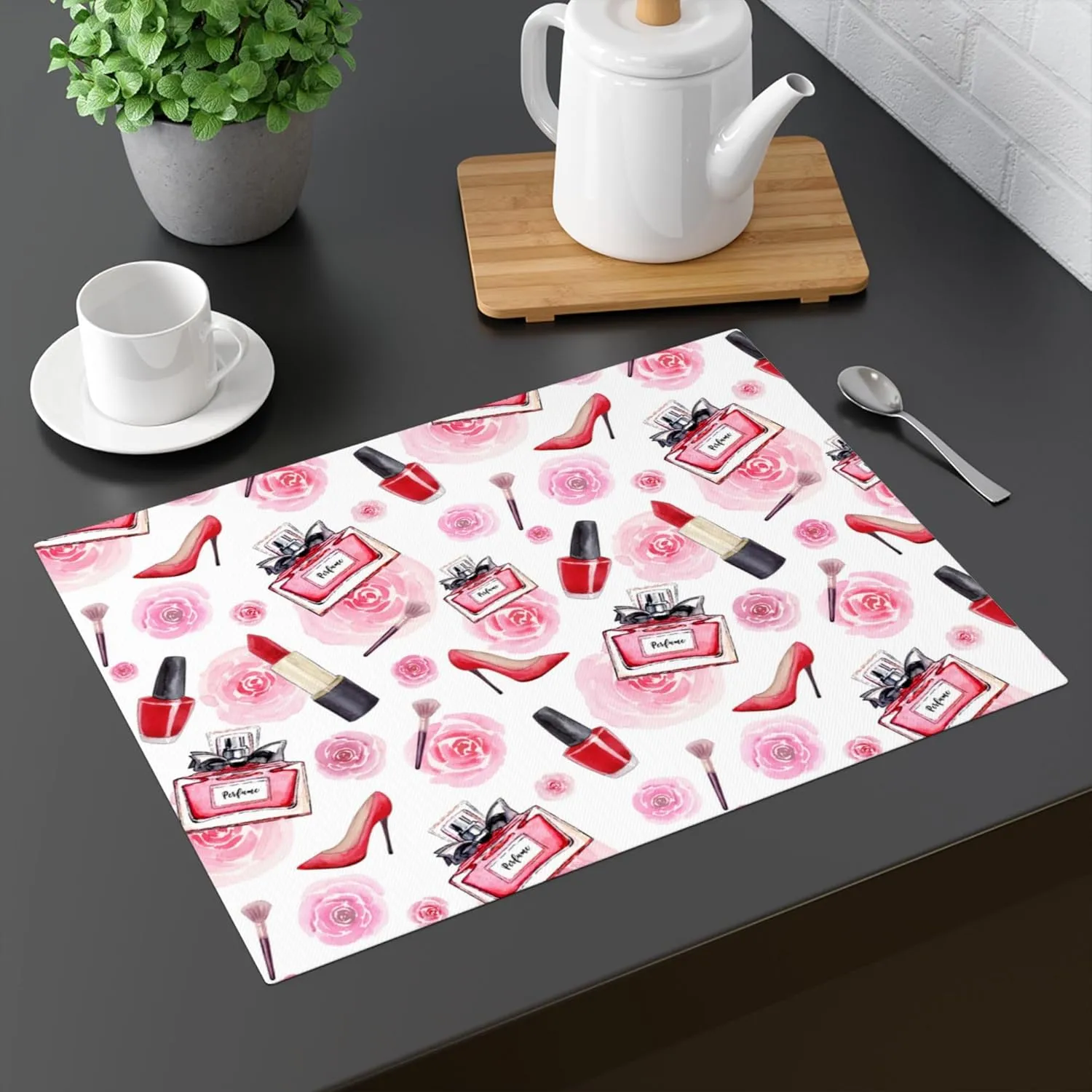 Placemats Set of 4 High Heel Shoes Lipstick Red Polyester Non-Slip Washable Placemats for Dining Table Heat Resistant Durable Kitchen Table Mats Decor Indoor Outdoor 12x18 Inch