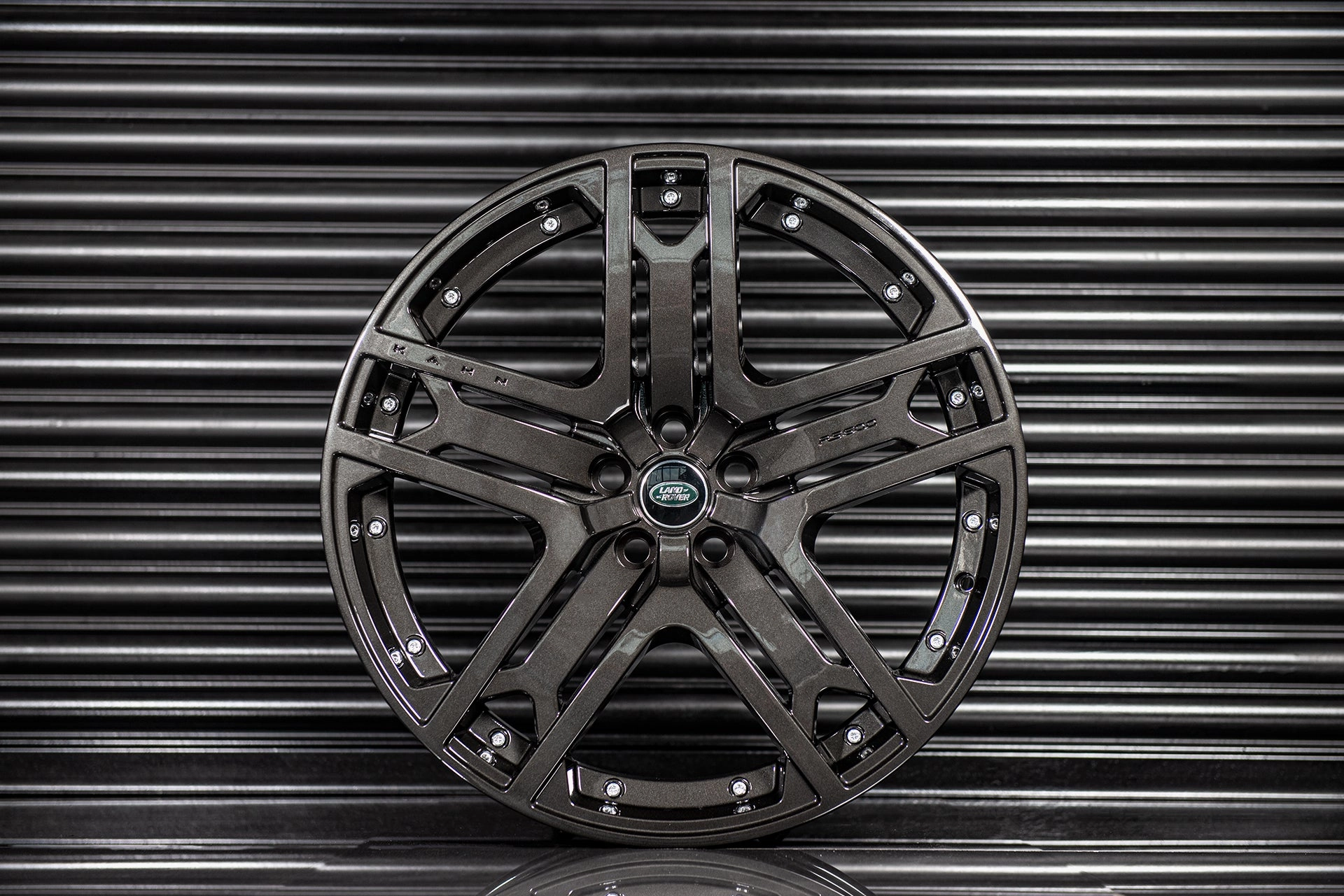 RANGE ROVER SPORT SVR (2015–2018) RS600 LIGHT ALLOY WHEELS