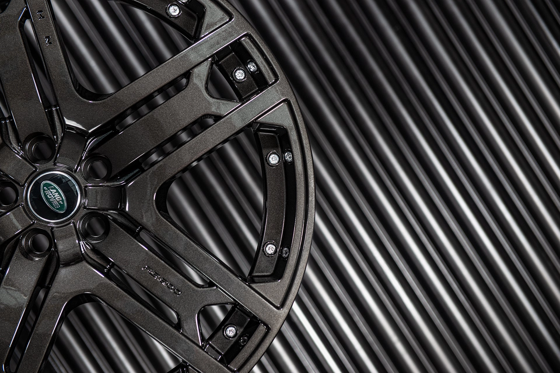 RANGE ROVER SPORT SVR (2015–2018) RS600 LIGHT ALLOY WHEELS