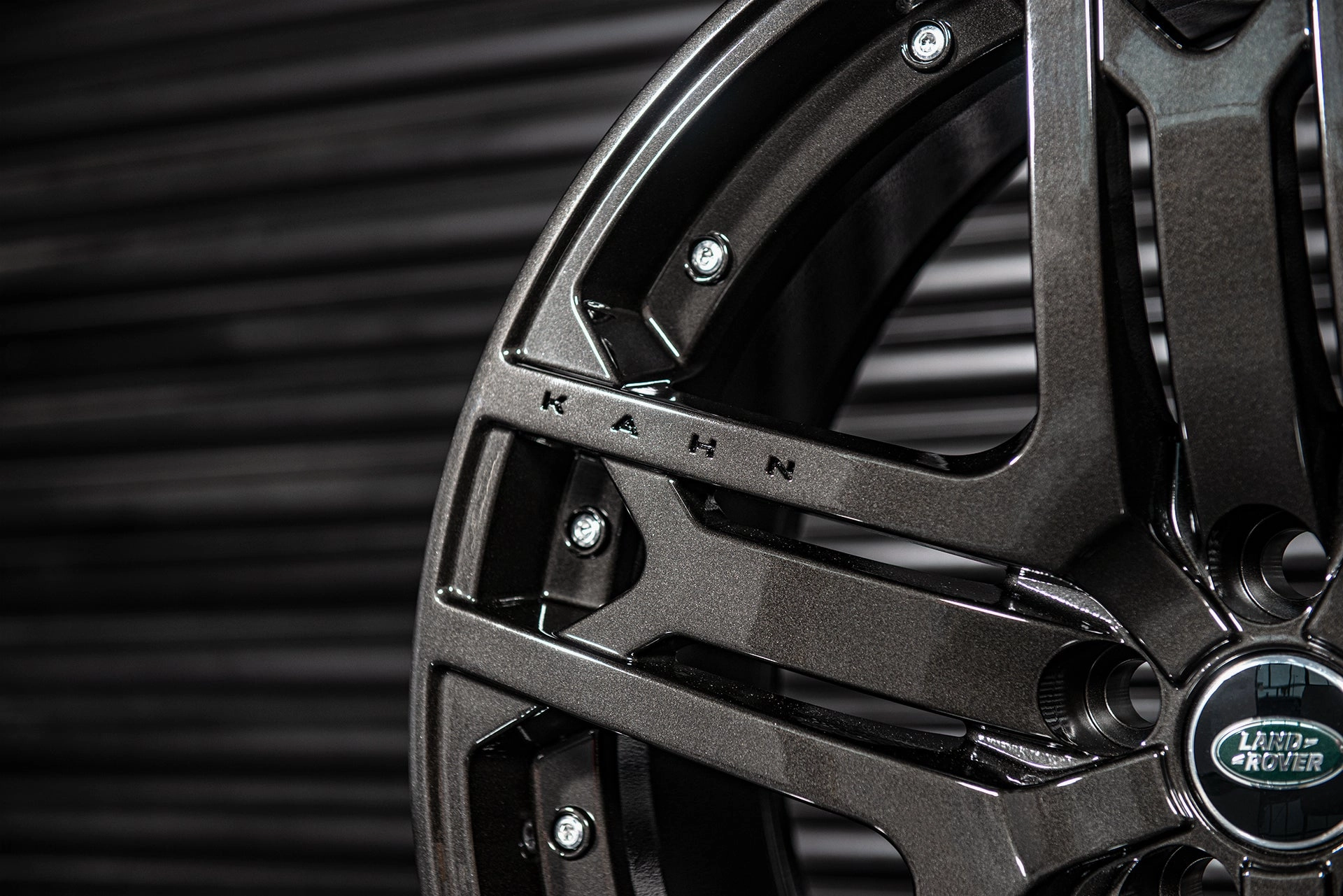 RANGE ROVER SPORT SVR (2015–2018) RS600 LIGHT ALLOY WHEELS