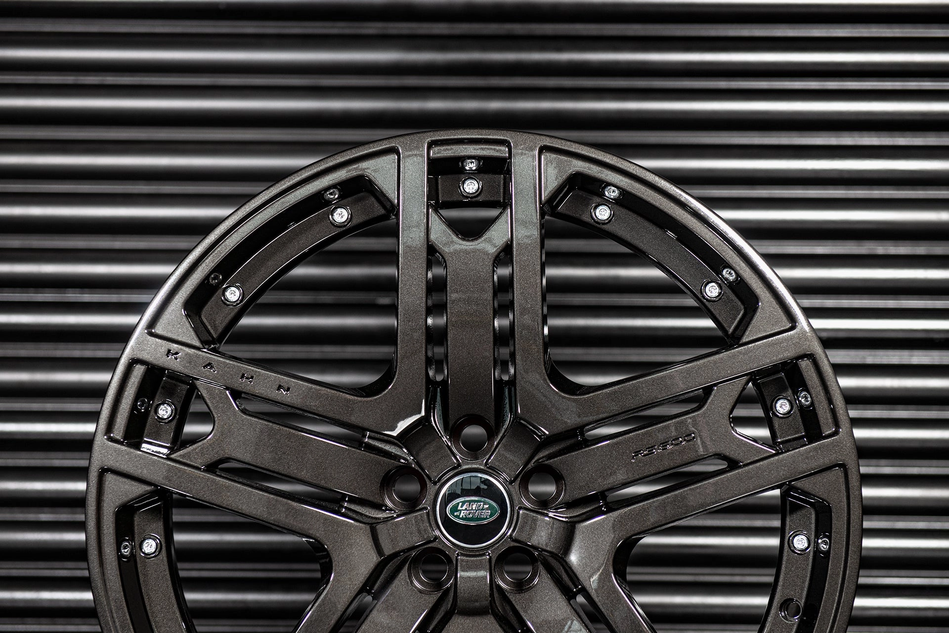 RANGE ROVER SPORT SVR (2015–2018) RS600 LIGHT ALLOY WHEELS