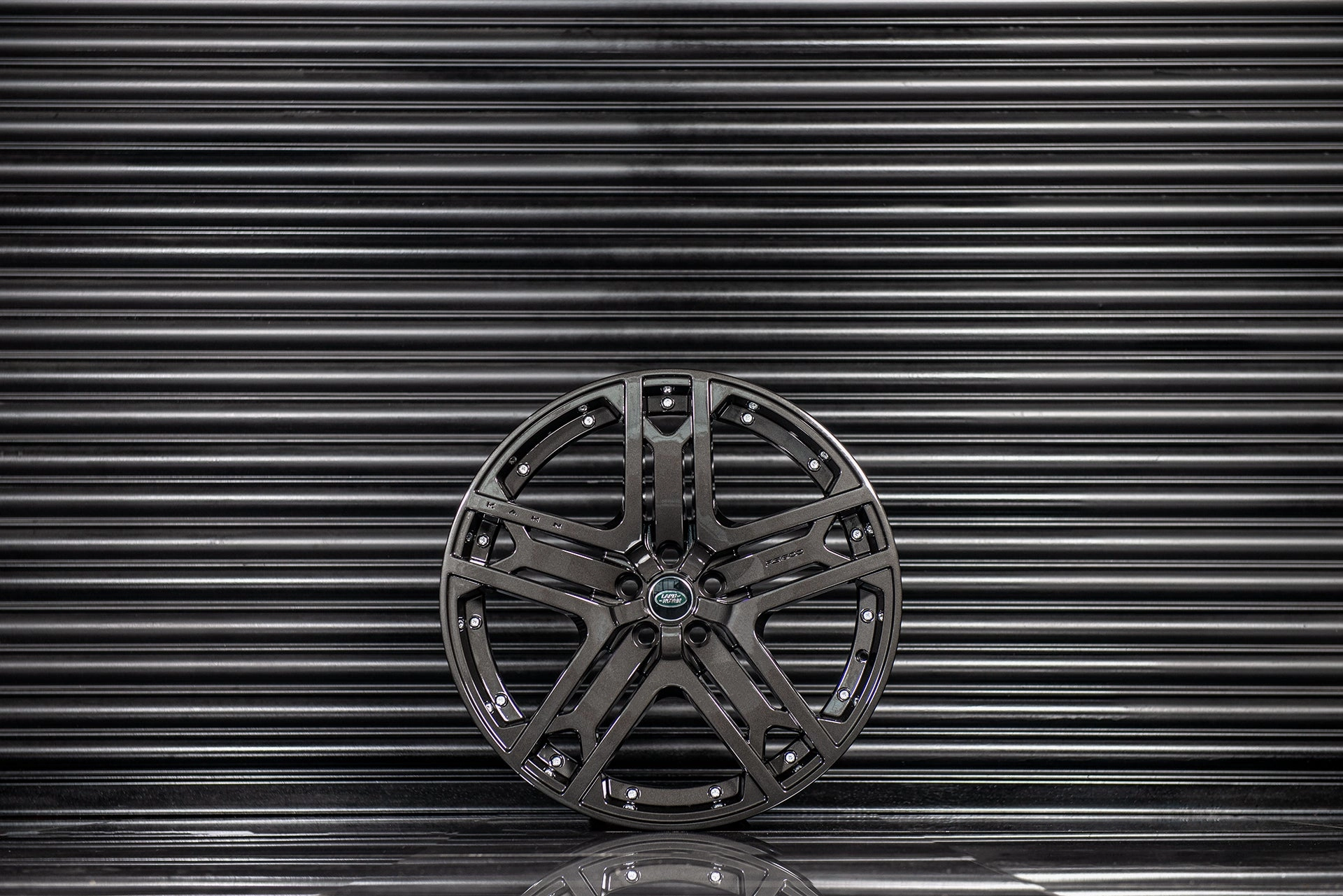 RANGE ROVER SPORT SVR (2015–2018) RS600 LIGHT ALLOY WHEELS