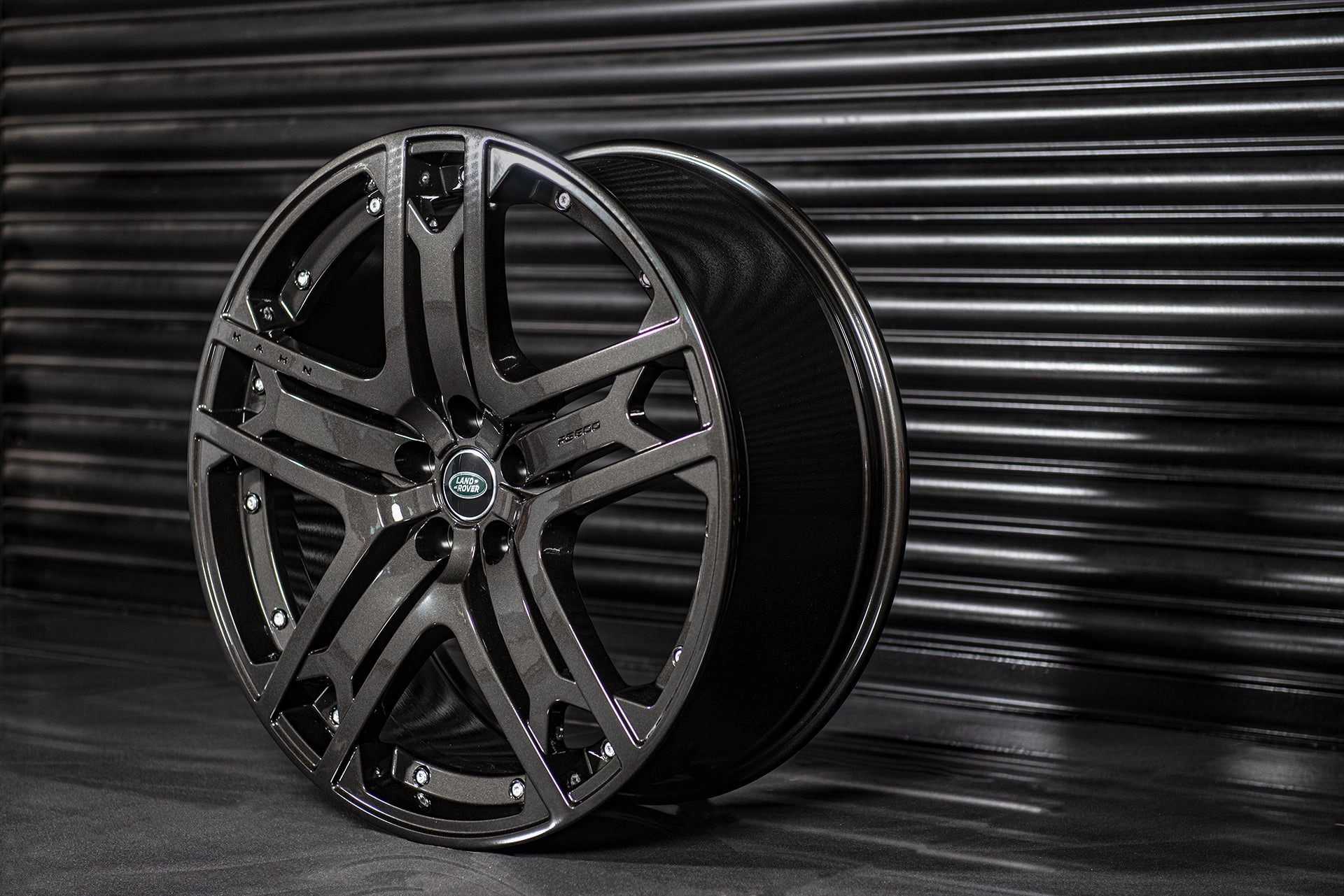 RANGE ROVER SPORT SVR (2015–2018) RS600 LIGHT ALLOY WHEELS