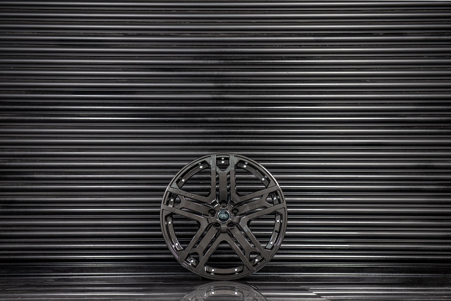 RANGE ROVER SPORT SVR (2015–2018) RS600 LIGHT ALLOY WHEELS