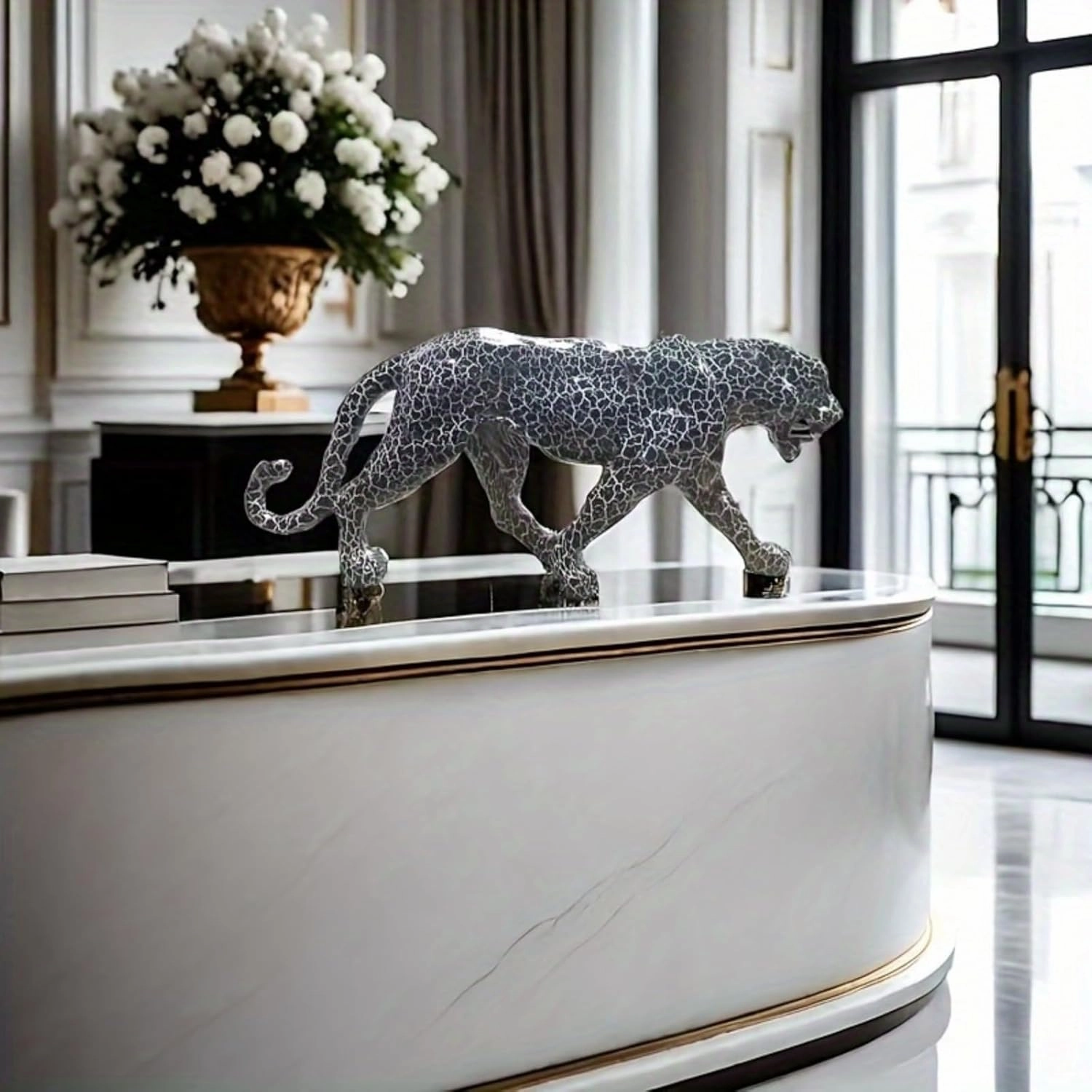 Resin Sculpture 1pc Elegant Panther Cheetah Statue - Speckled Design, Versatile Holiday Decoration - Perfect for Home & Office Decor (Silver)