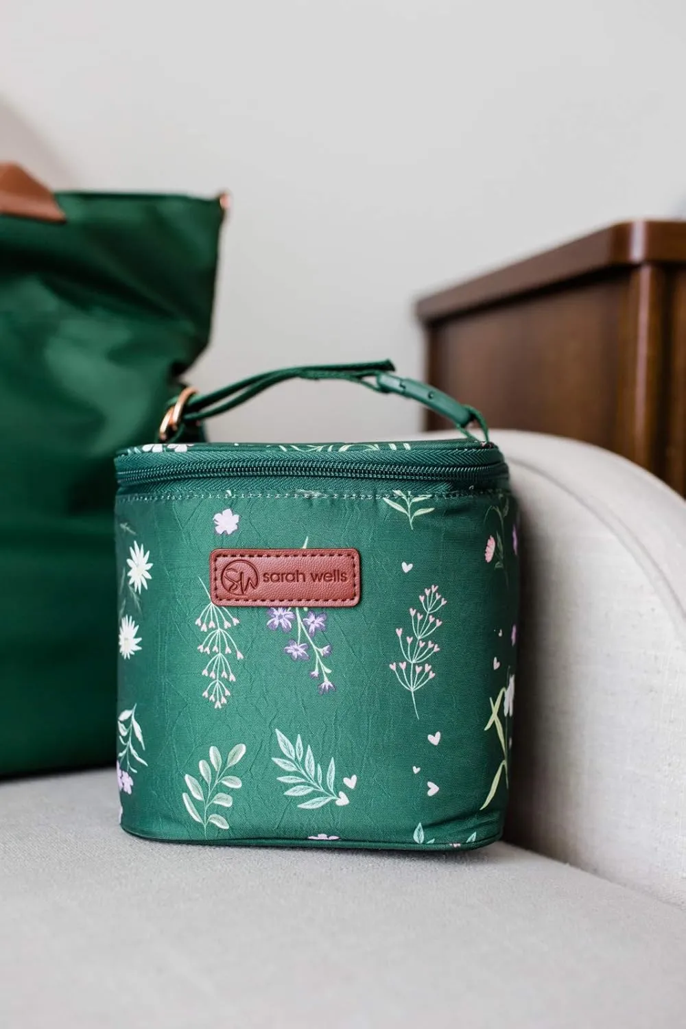 Sarah Wells Cold Gold Breastmilk Cooler with Ice Pack