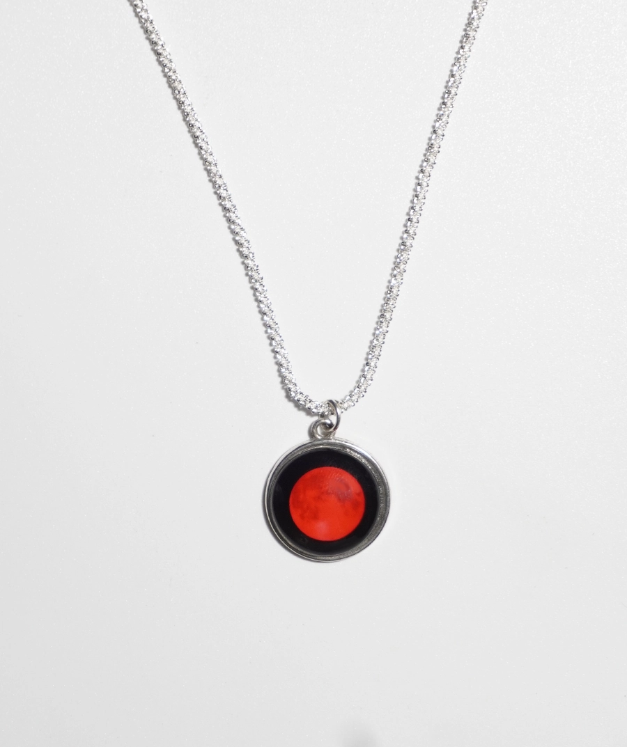 Stella Necklace - Red Moon