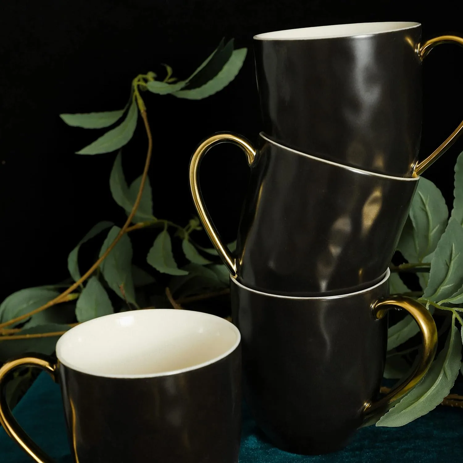Stone Lain Florian Modern Porcelain 16 Piece Dinnerware Set, Plates and Bowls Set, Dish set for 4, Black And Golden Rim