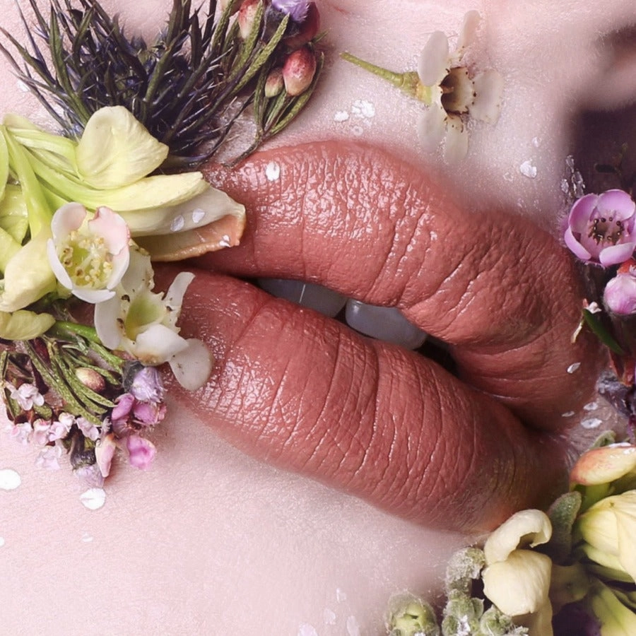 SUZY. Miss Chloe Toffee Satin Luxe Formula Lipstick