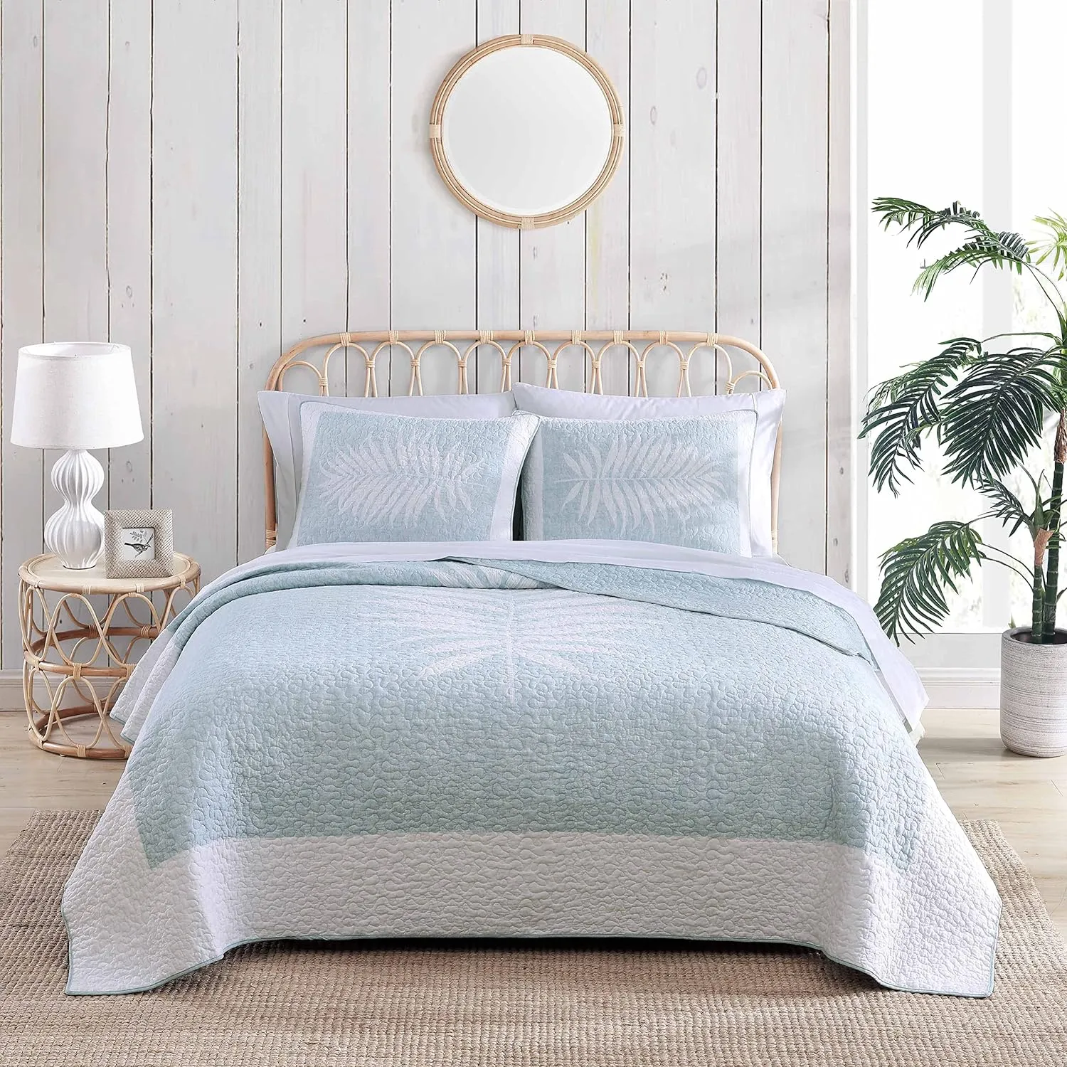 Tommy Bahama - Queen Quilt, Cotton Reversible Bedding, Coastal Inspired Bedding Essentials (Field of Fronds Blue, Queen)