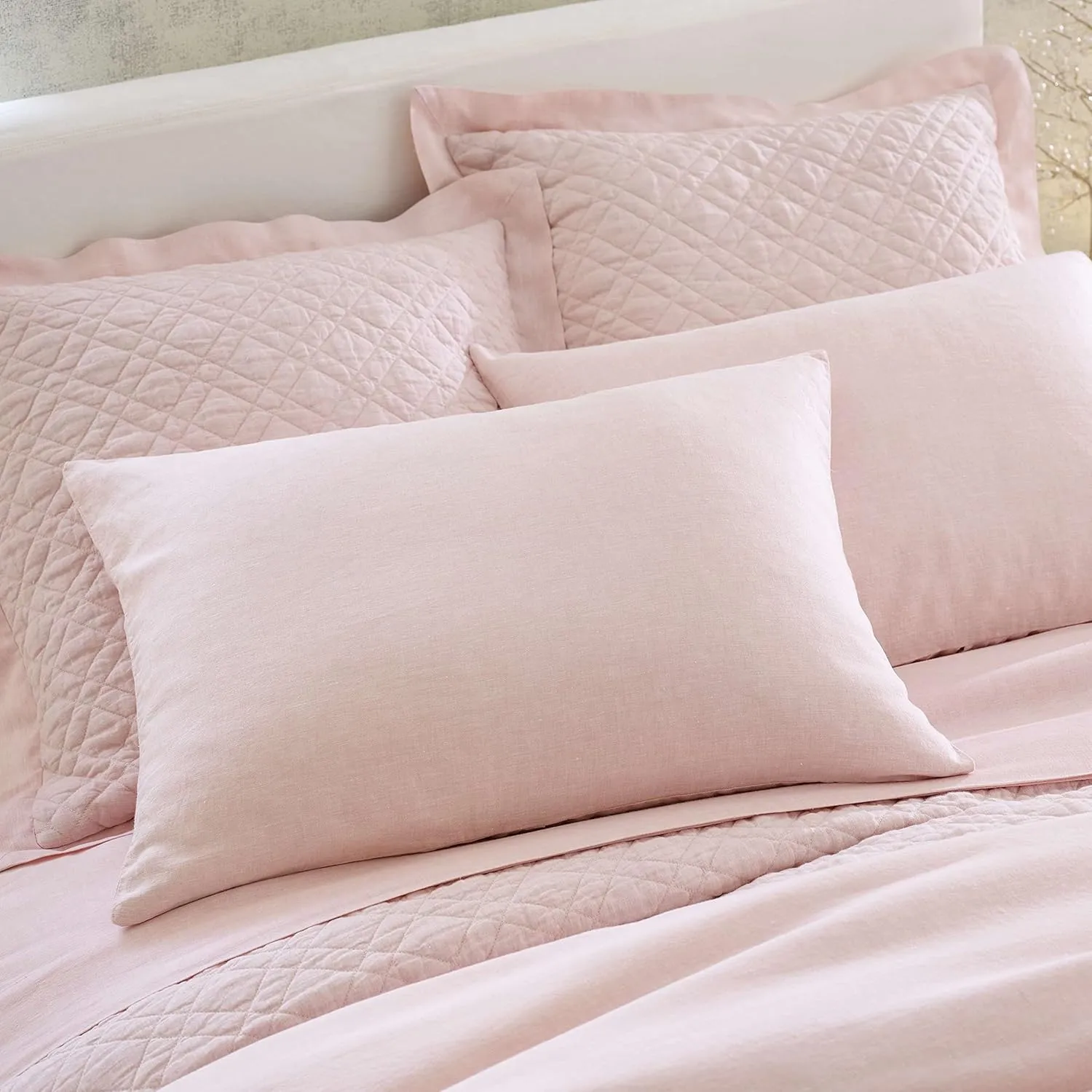 Washed Linen Soft Pink Quilt, King Size, Pink Solid Pattern