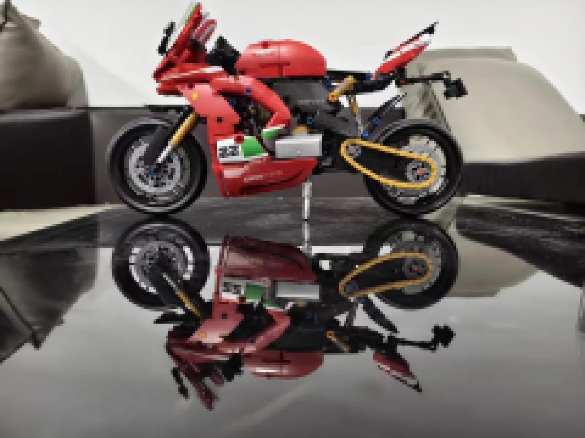 Yunigzmy Motorcycle Toy Building Kits for DKDI-V2, 626 PCS Motorbike Building Set, Adult Superbike Model Building Blocks, Collectible Building Toy for Adults Kids